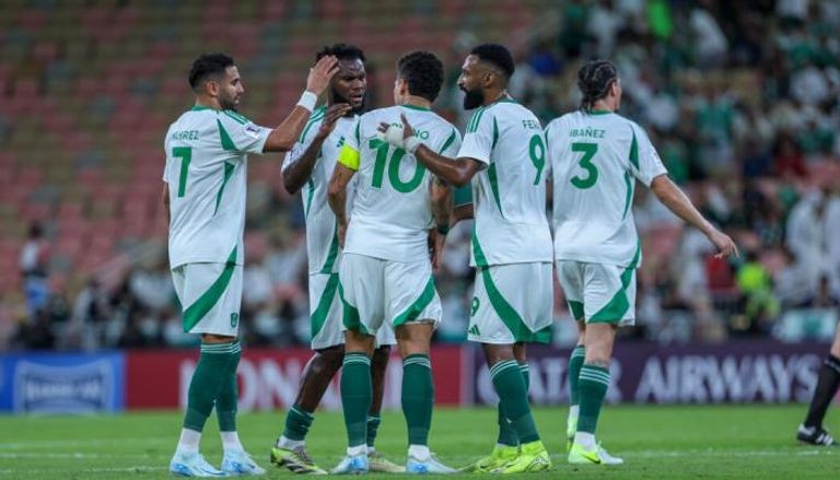 التعادل الإيجابي يحسم مواجهة الأهلي واستقلال طهران