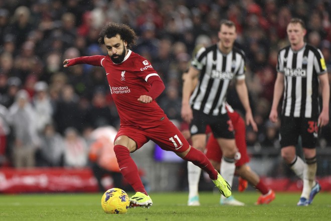 الاتحاد والنصر يرغبان في ضم محمد صلاح